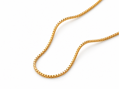 Amuleto · 3 collares y 5 dijes en baño de oro
