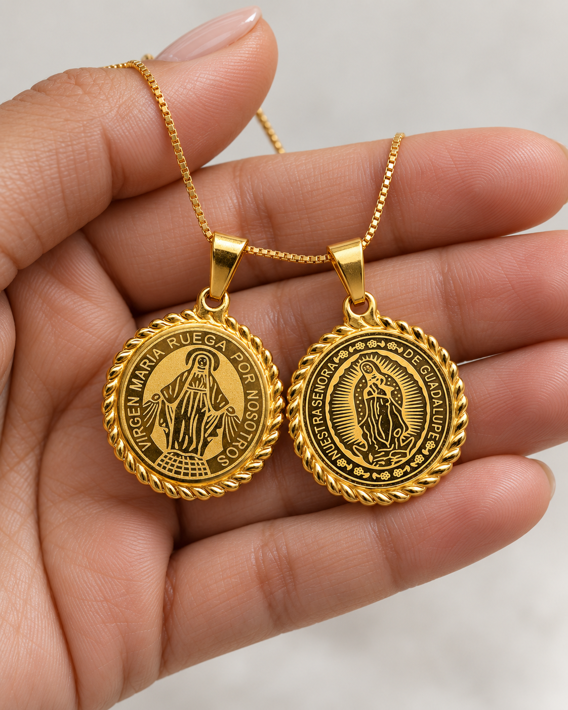 2 Medallas Virgen María