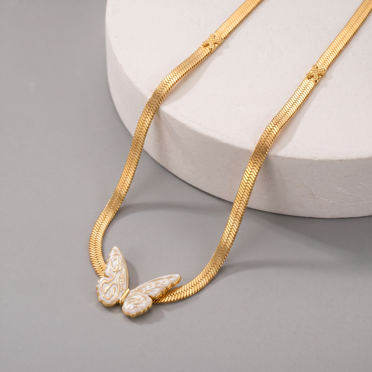 Collar Mariposa de Nácar
