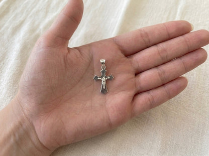 Luz · Cadena y cruz en plata 925 para mujer