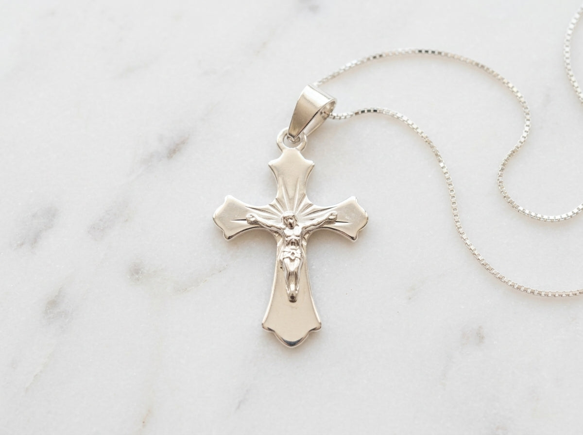 Luz · Cadena y cruz en plata 925 para mujer